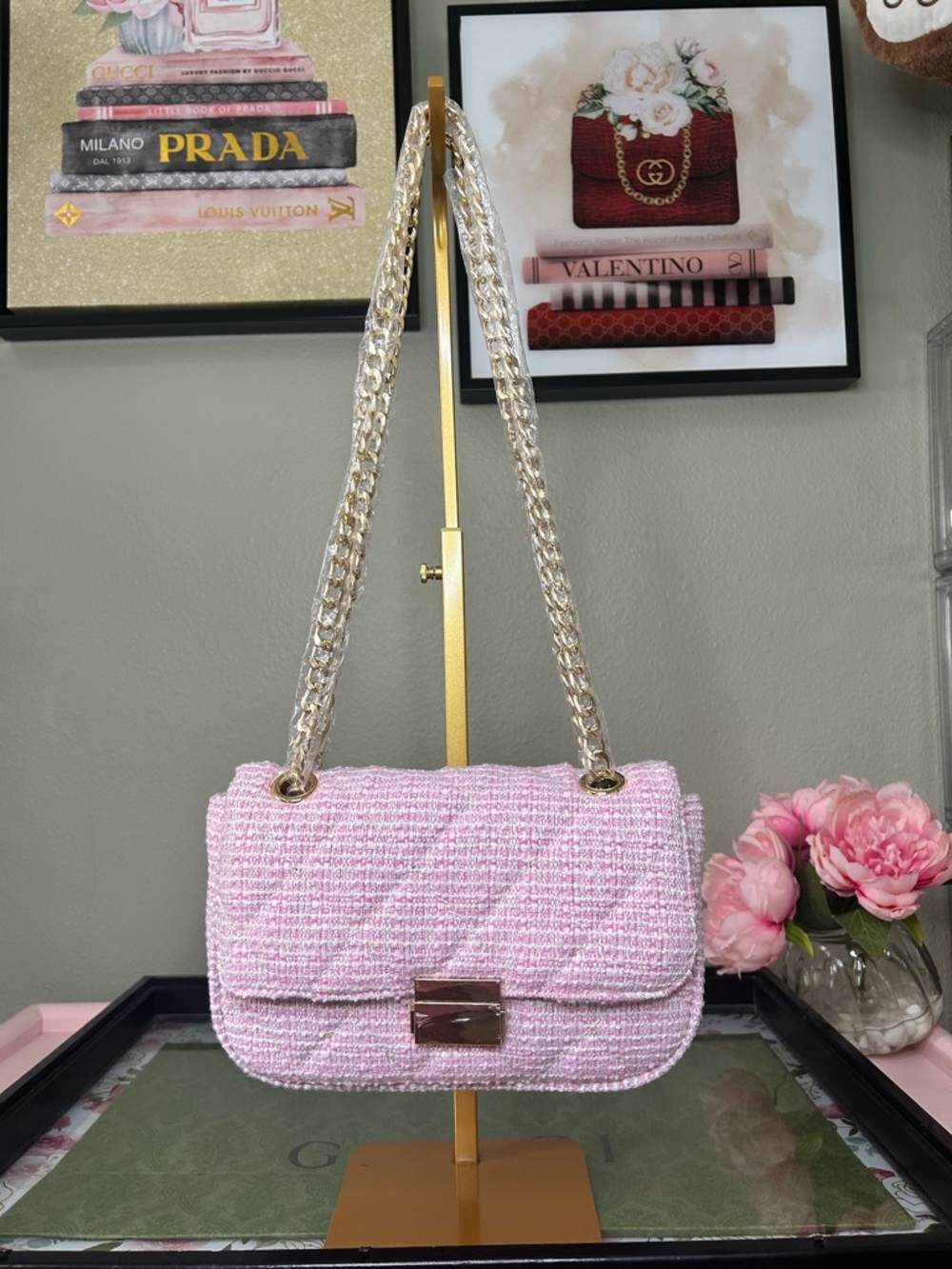 Luxury Pink Tweed Shoulder Bag with Gold Chain